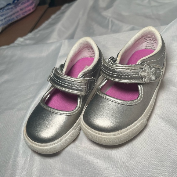 Keds Other - Keds Silver Pink Sneakers with Sporty Design Size 5